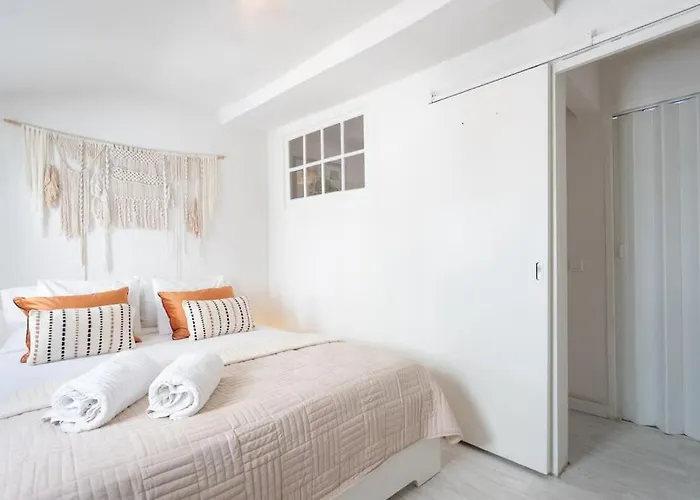 Apartament The White Principe Real Lizbona